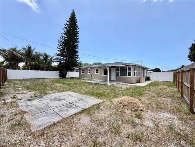Building Photo - 4515 54th Ave N