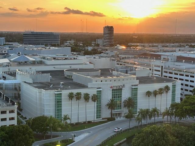 Building Photo - 19501 W Country Club Dr