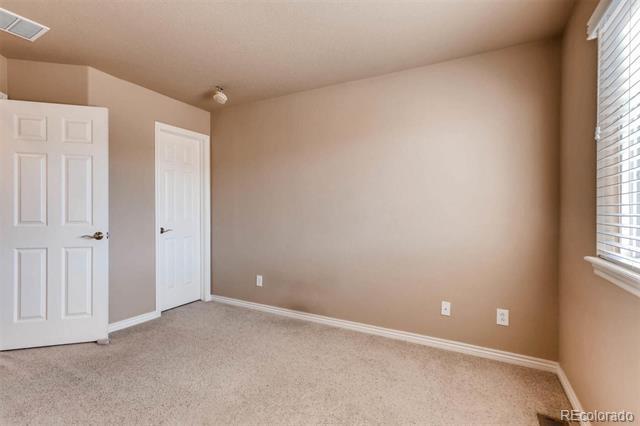 Building Photo - 13386 Kearney St