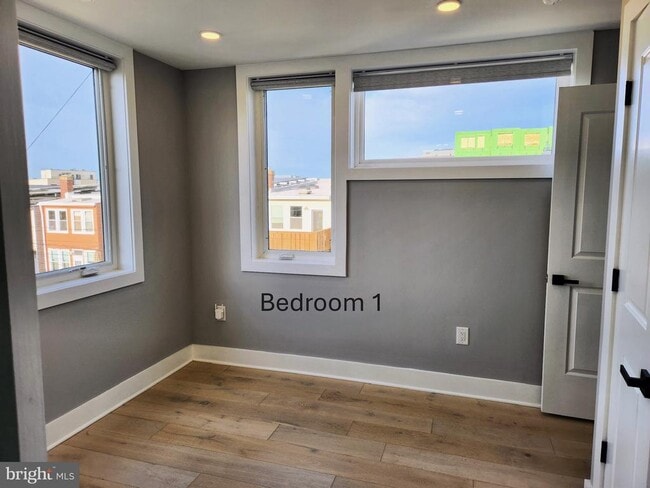 Building Photo - 1915 H St NE