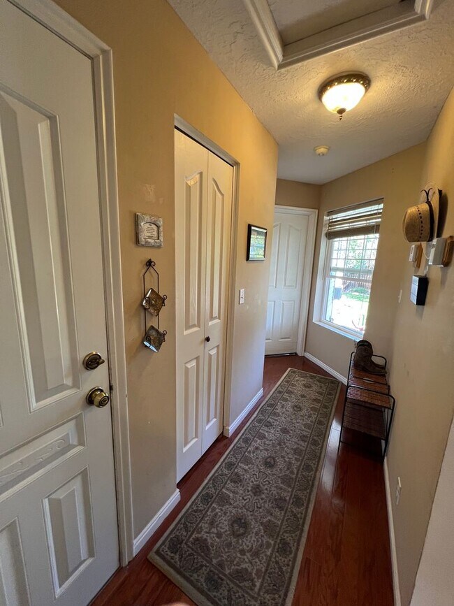 Building Photo - AND-D 1802