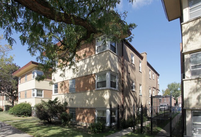 Building Photo - Garfield Gardens