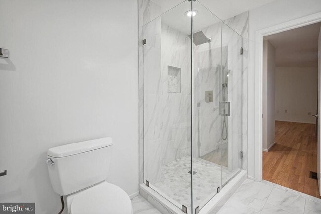 Building Photo - 7700 Hamilton Spring Rd