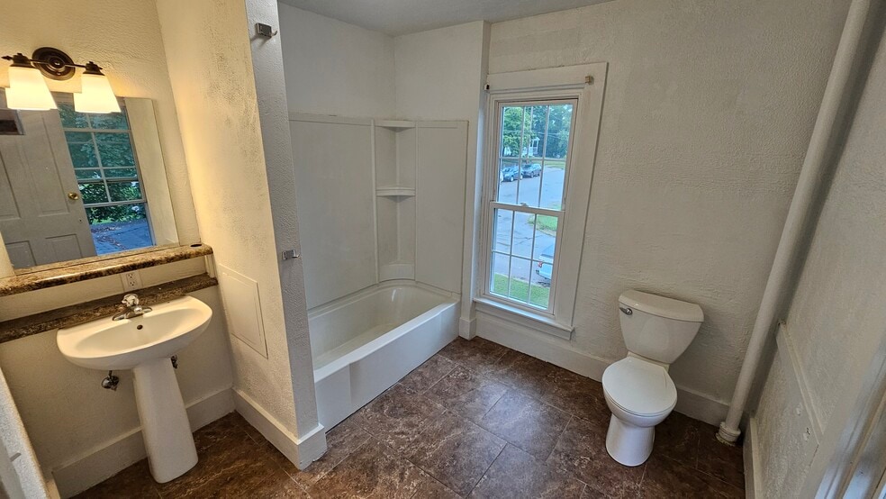 Second Floor Bathroom - 903 W Conger St