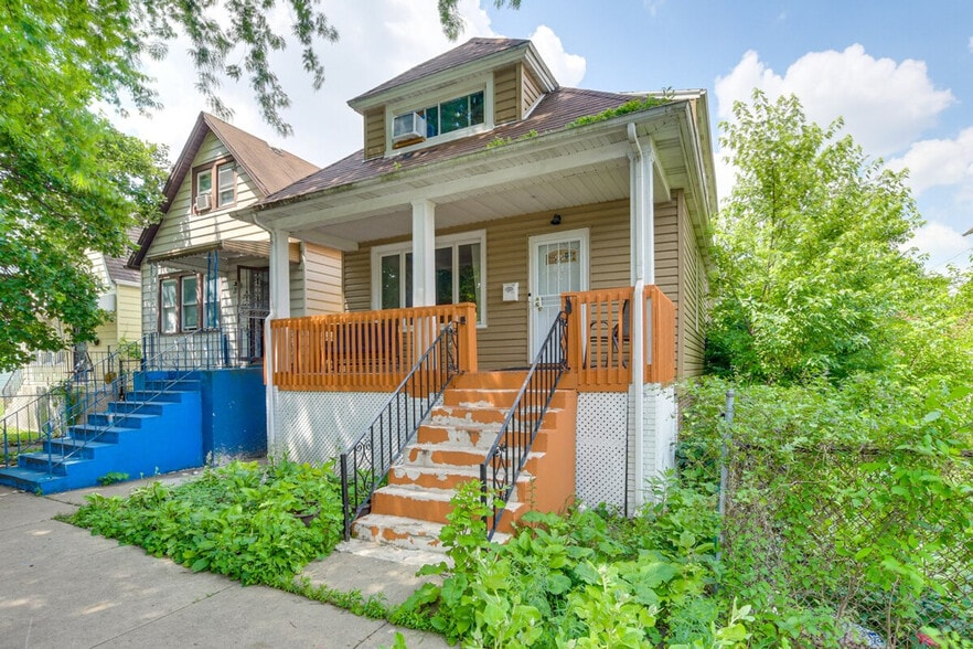 Building Photo - 8320 S Burnham Ave