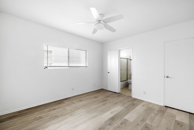 Upstairs bedroom 1 - 464 28th St