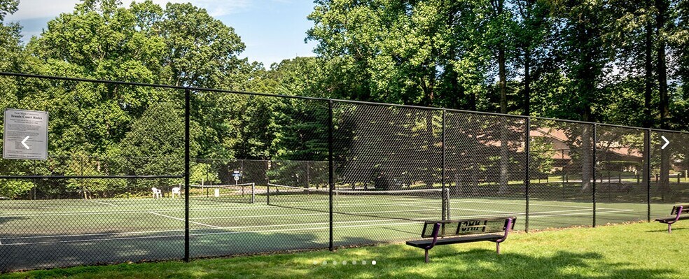 Building Photo - 884 New Mark Esplanade