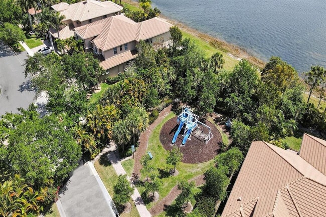 Building Photo - 8952 Cypress Grove Ln