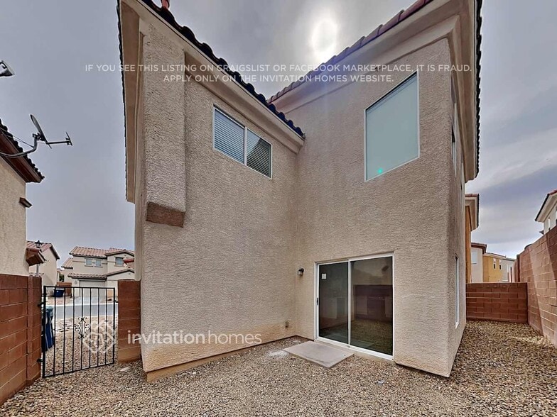 Building Photo - 701 Jewel Tower St