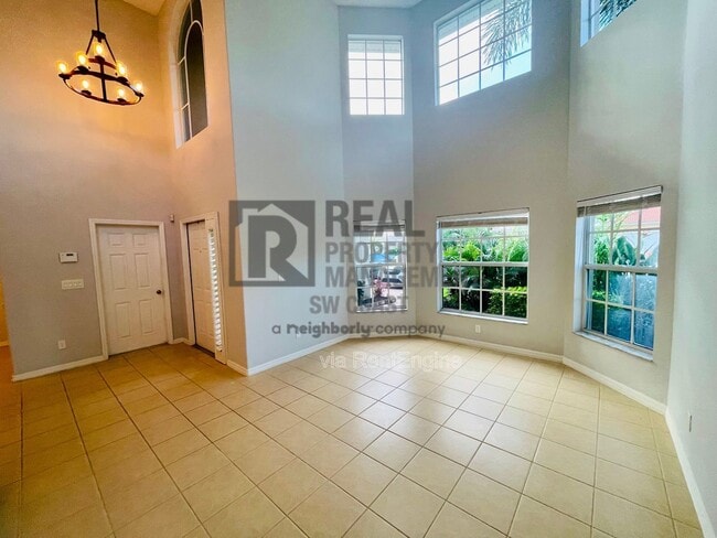 Building Photo - 9135 Astonia Way