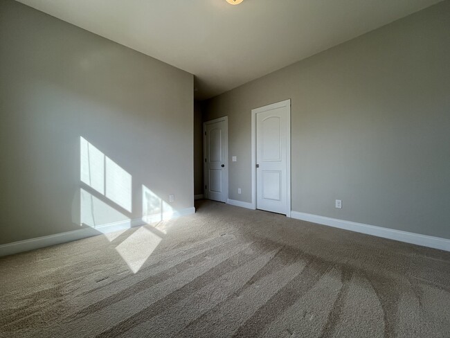 Building Photo - 13505 Jacks Ln