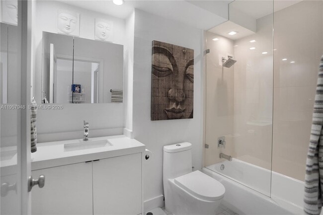 Building Photo - 800 West Ave