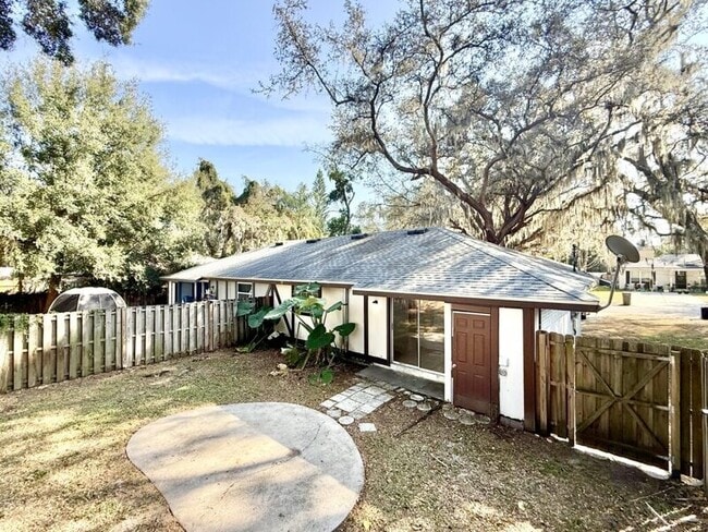 Building Photo - 1339 Eagleview Dr