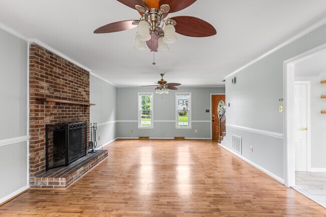 Building Photo - 1114 Collingwood Dr