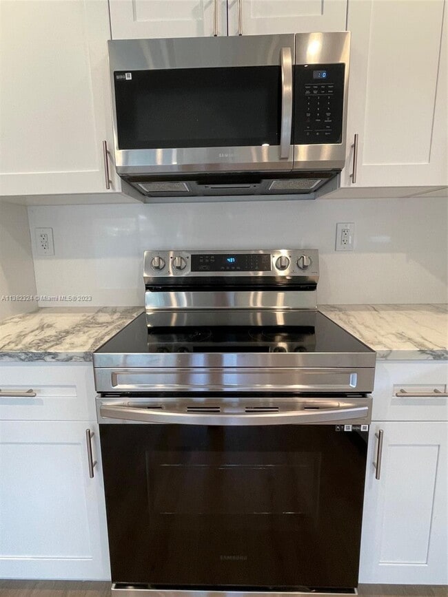 Building Photo - 4736 NW 15th Ct