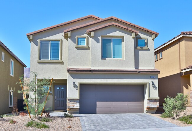 Front - 7231 Alabaster Peak St