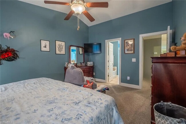 Building Photo - Earn Wealth While Leasing - Like a Homeowner - Lease to Own