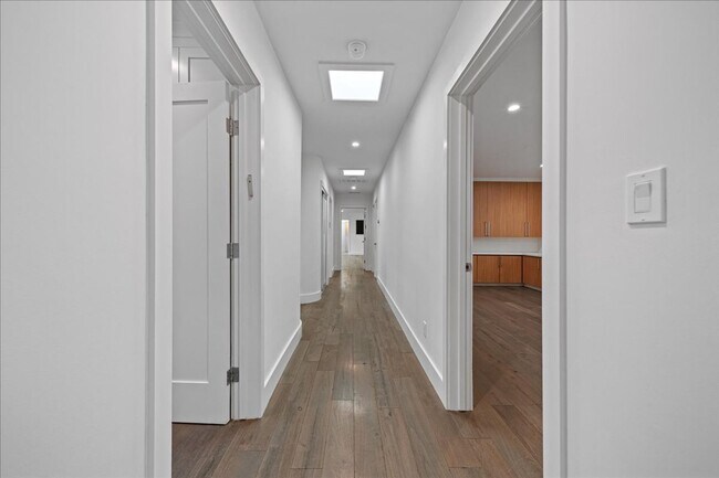 Building Photo - 1455 S Castello-