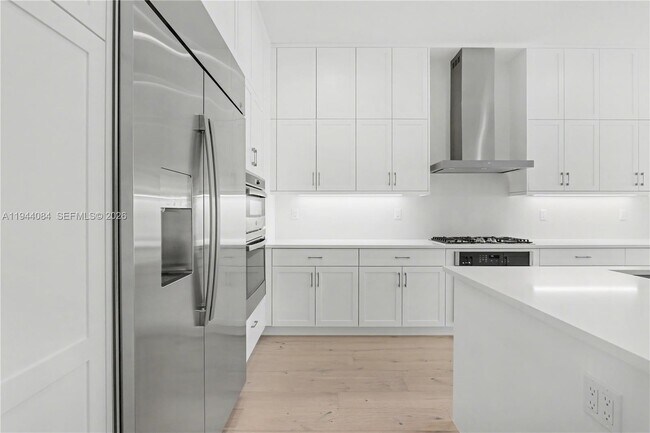 Building Photo - 8525 Crystal Downs Ave