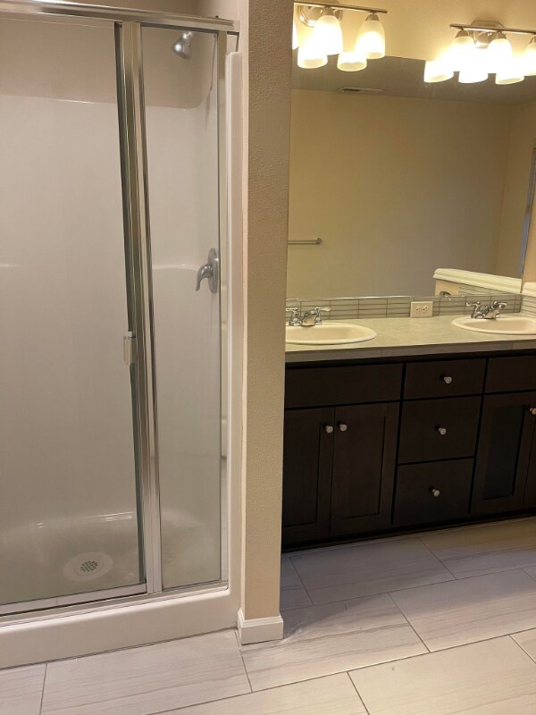 Building Photo - 11317 NE 116th Ct