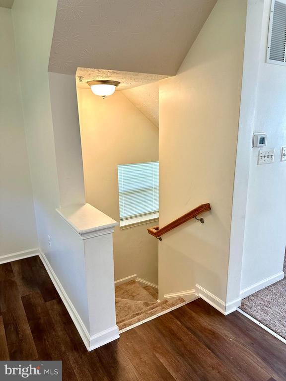 Building Photo - 7216 Mockingbird Cir