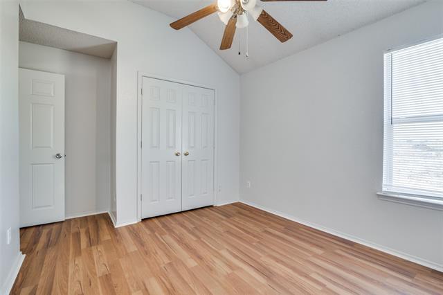 Building Photo - 2401 Redfield Dr