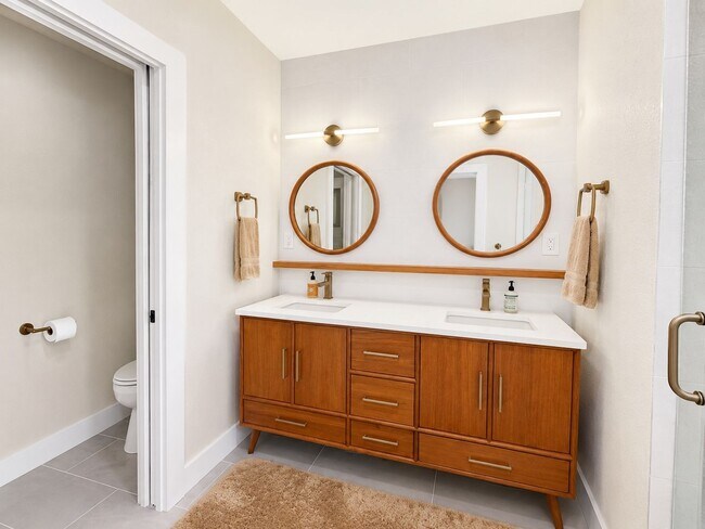 Building Photo - Luxury Terrell Hills Lease with 2025 Remodel, New Salt-Chlorinated Pool & Outdoor Living!  Beauti...