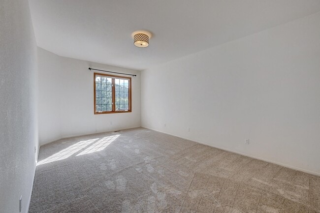 Building Photo - 31097 Big Bear Dr