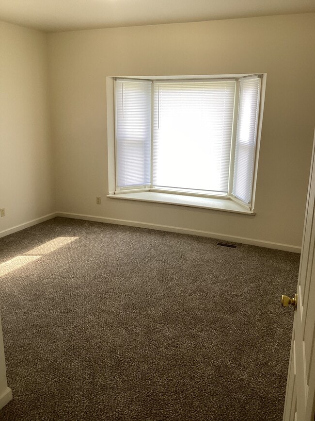 Building Photo - 1208 Howard St