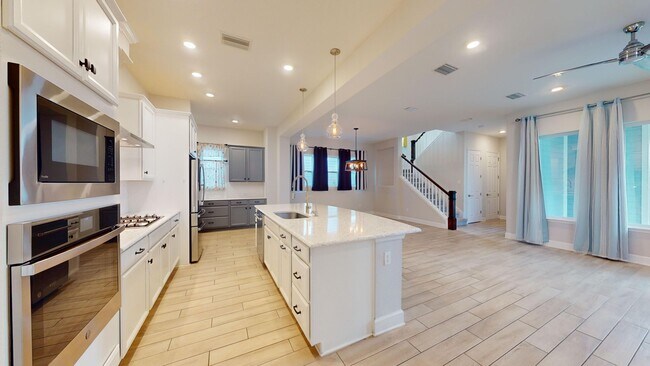 Building Photo - Stunning 3 bedroom home for rent in Shearw...