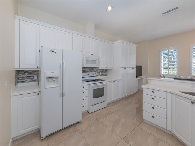 Building Photo - 5531 46th Ct W