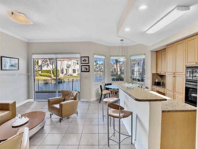 Building Photo - 20780 NE 32nd Ave