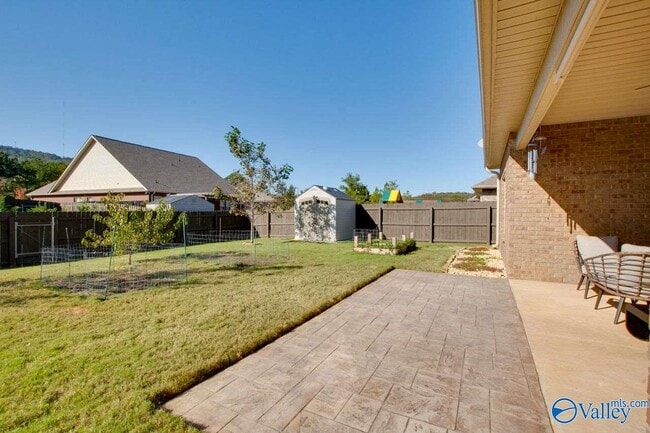 Building Photo - 7206 Lathan Dr SE