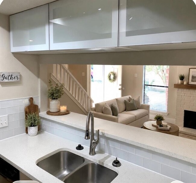 Building Photo - 13304 Saddlebrook Trl