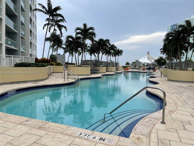 Building Photo - 244 Biscayne Blvd