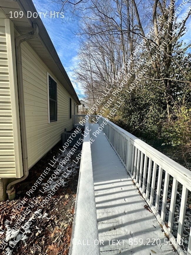 Building Photo - 109 Doty Hts