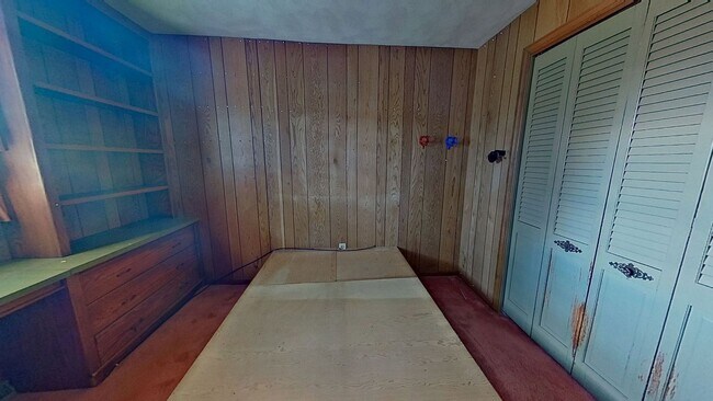 Building Photo - Single Level Living With No Exterior Maintenance!