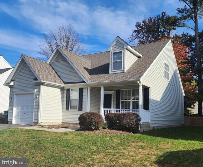 Building Photo - 318 Hanna Ct