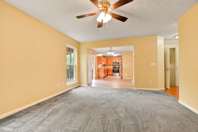 Building Photo - 5703 Georgia Ln