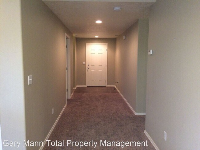 Building Photo - 3 br, 2 bath House - 1615 E Filmore Dr