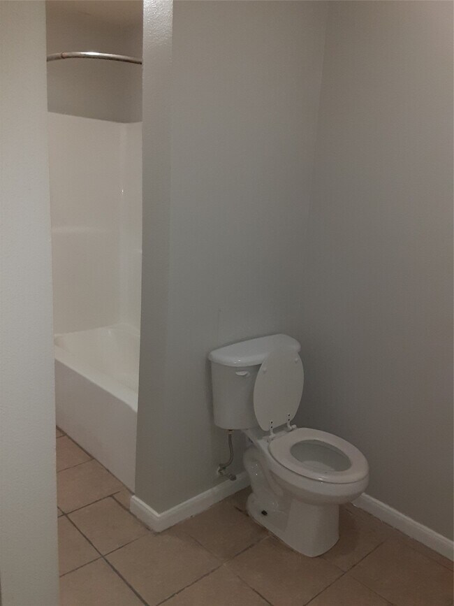 Building Photo - 134 S Bend Ct