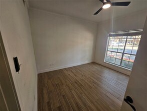 Building Photo - 2626 Holly Hall St