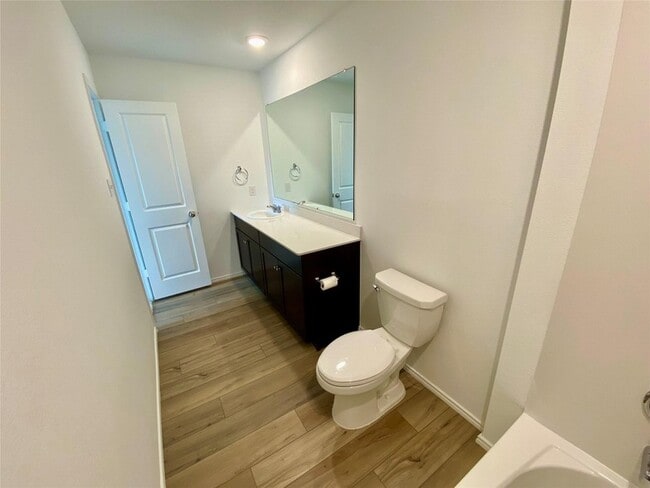 Building Photo - 1701 Madison Dr