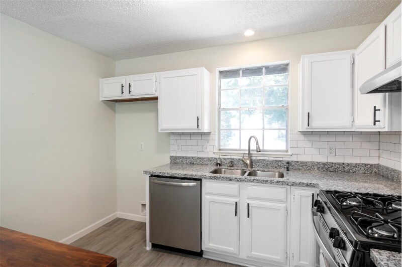 Building Photo - 5314 Hazel Grove Dr