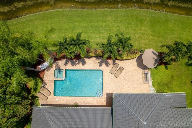 Building Photo - 10849 Bal Harbor Dr