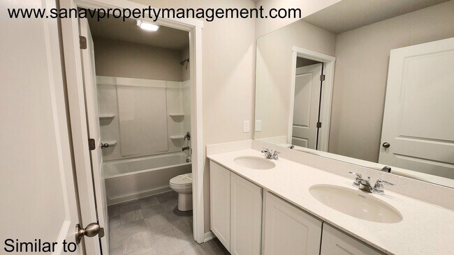 Building Photo - Modern 4BR Home Near Great Western Bike Trail | West Des Moines