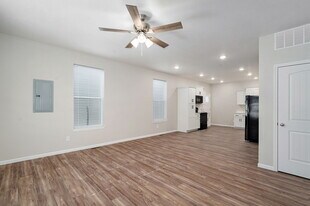 Building Photo - 319 S Florence Ave