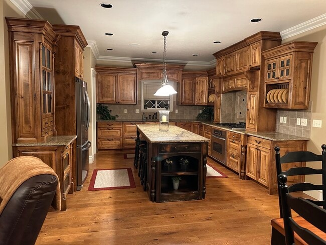 Building Photo - 345 Meadow Brook Ln