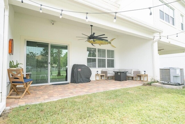 Building Photo - 11985 Park Central