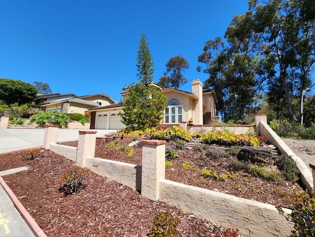 Building Photo - 10523 Sunset Ridge Dr